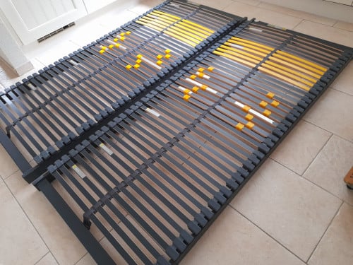 2 x 80 x 200 Bossflex 600 lattenbodems (in goede nette staat )