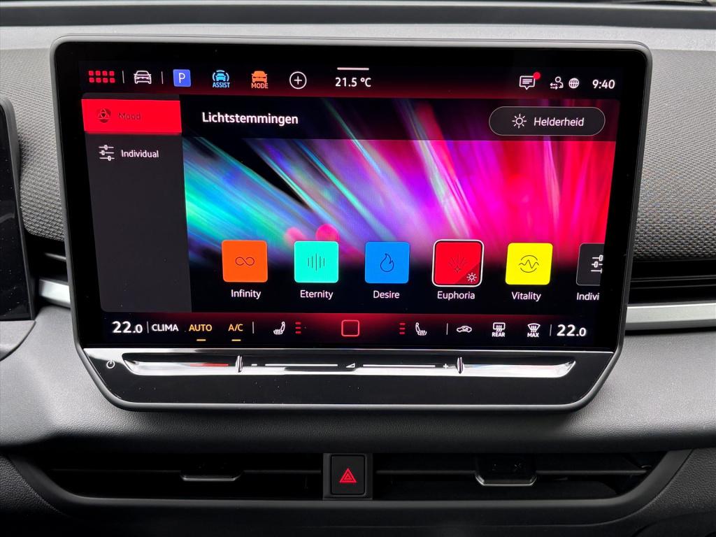 Volkswagen T-roc 1.5 etsi 150pk dsg-7 r-line edition|nw model| camera|led|d