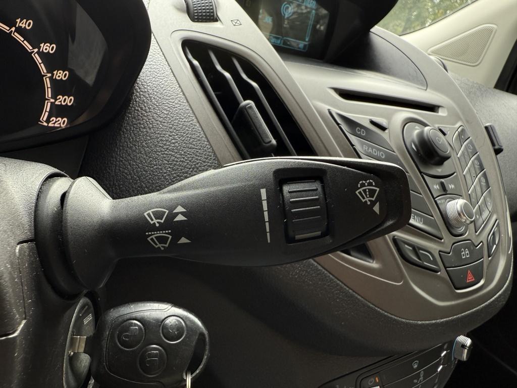 Ford Tourneo Courier 1.0 titanium