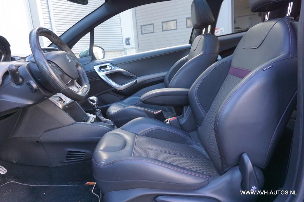 Peugeot 208 1.6 thp xy, motor defect!