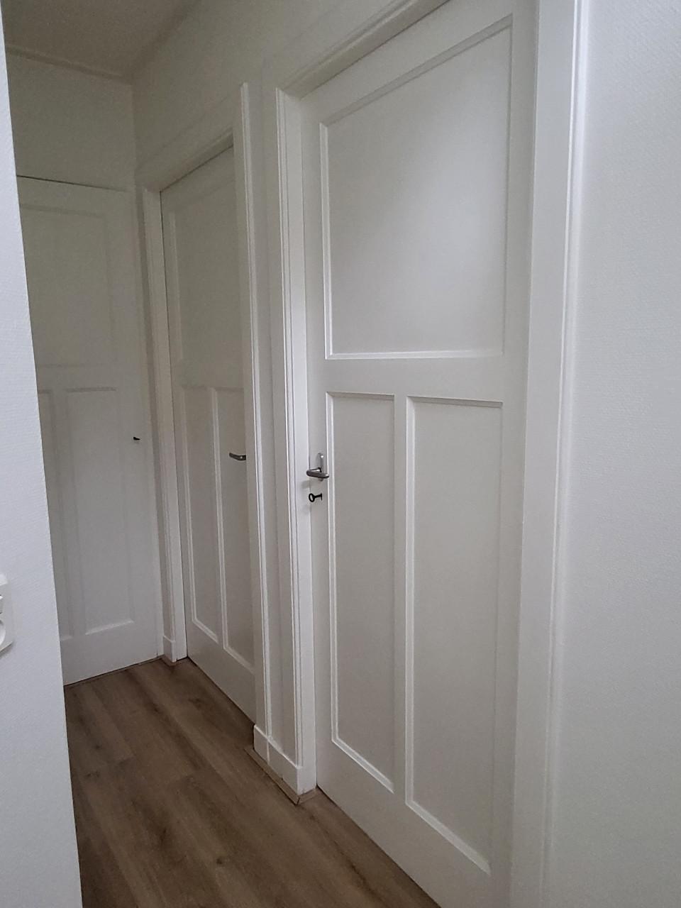 Authentieke Witgelakte Paneeldeuren (totaal 8 Stuks) - jaren '30 stijl