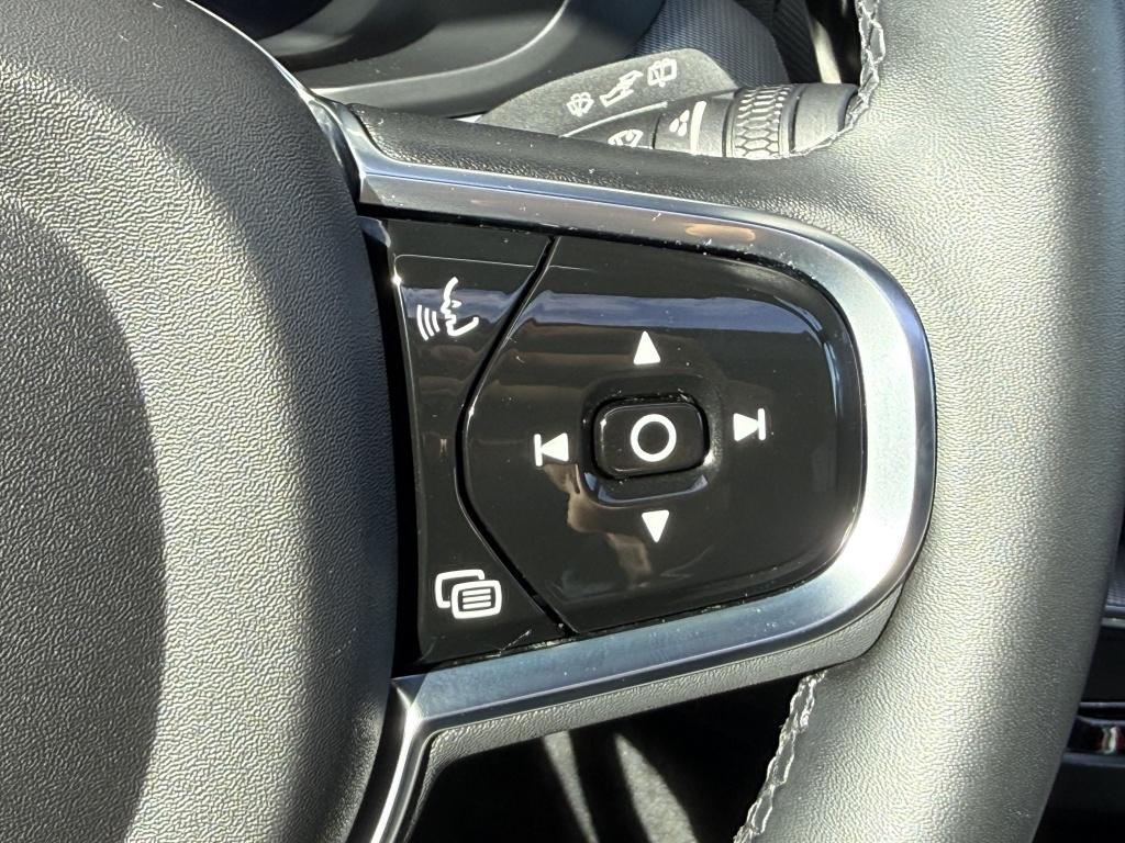 Volvo XC60 t6 398pk recharge dark r-design| panodak| adap.cruise| head-up|