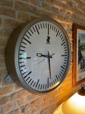 Originele stationsklok