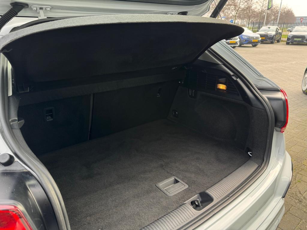 Audi Q2 audi q2 1.5 tfsi * s edition * virtual * camera * black pack