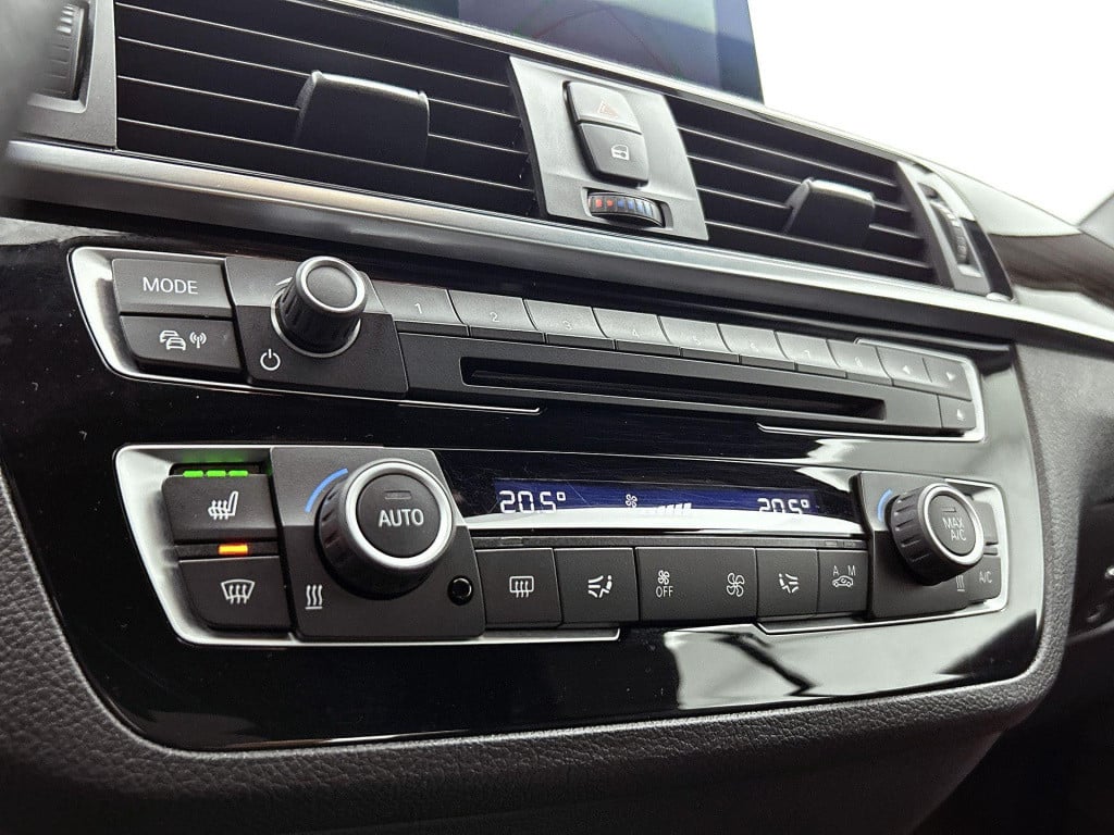 BMW 2-serie cabrio 220i high executive | automaat | lmv | leder | navigatie
