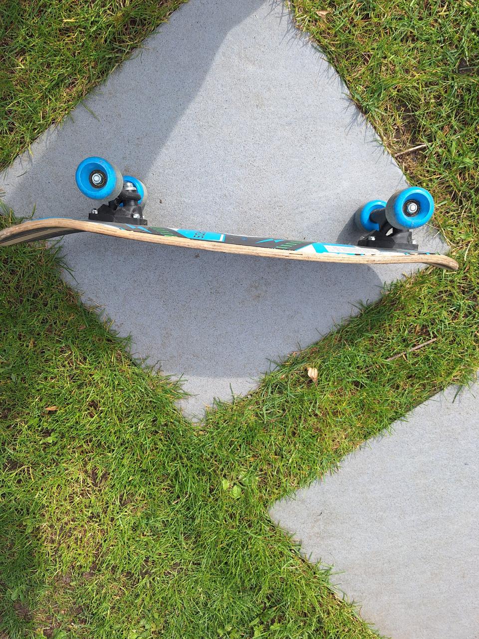 Skateboard