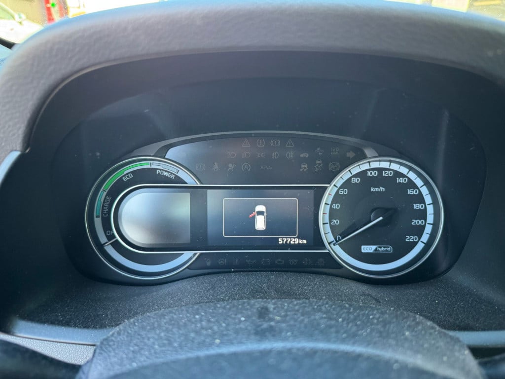 Kia Niro 1.6 gdi hybrid first edition