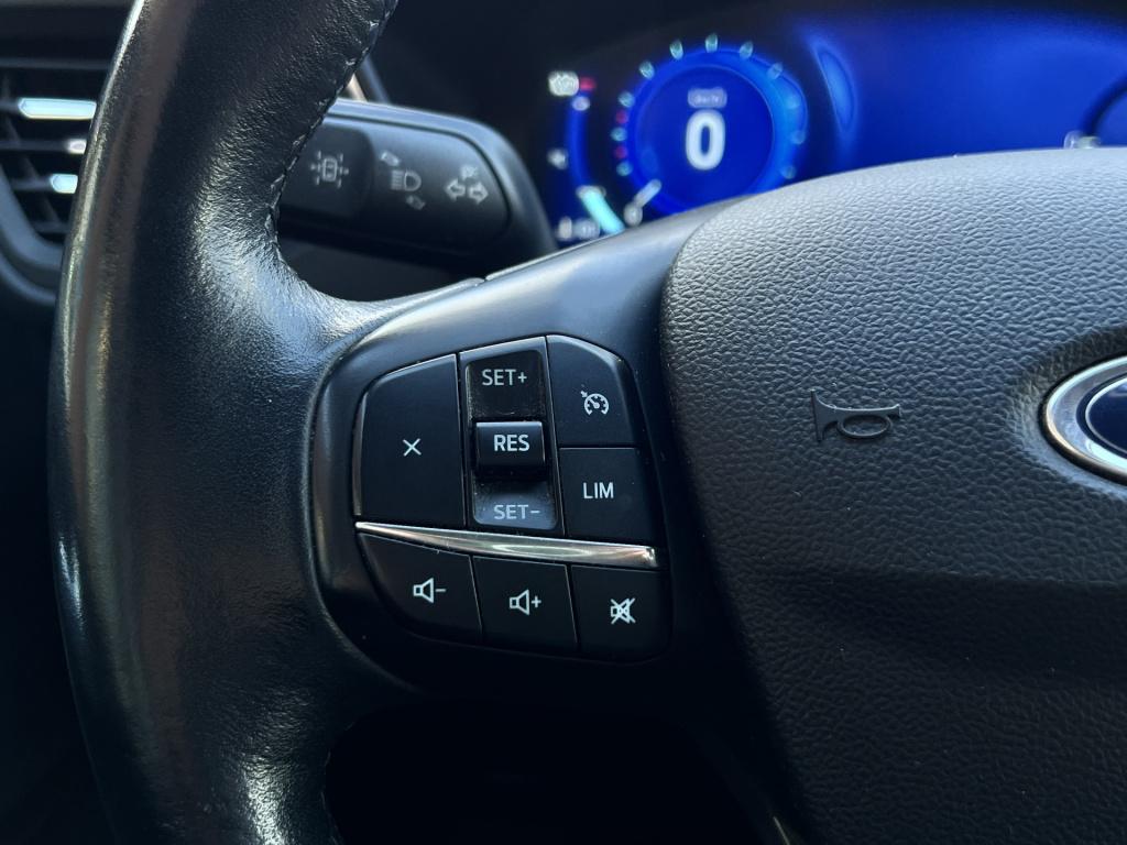 Ford Kuga 2.5 phev titanium | camera | apple/ android carplay | cruise cont