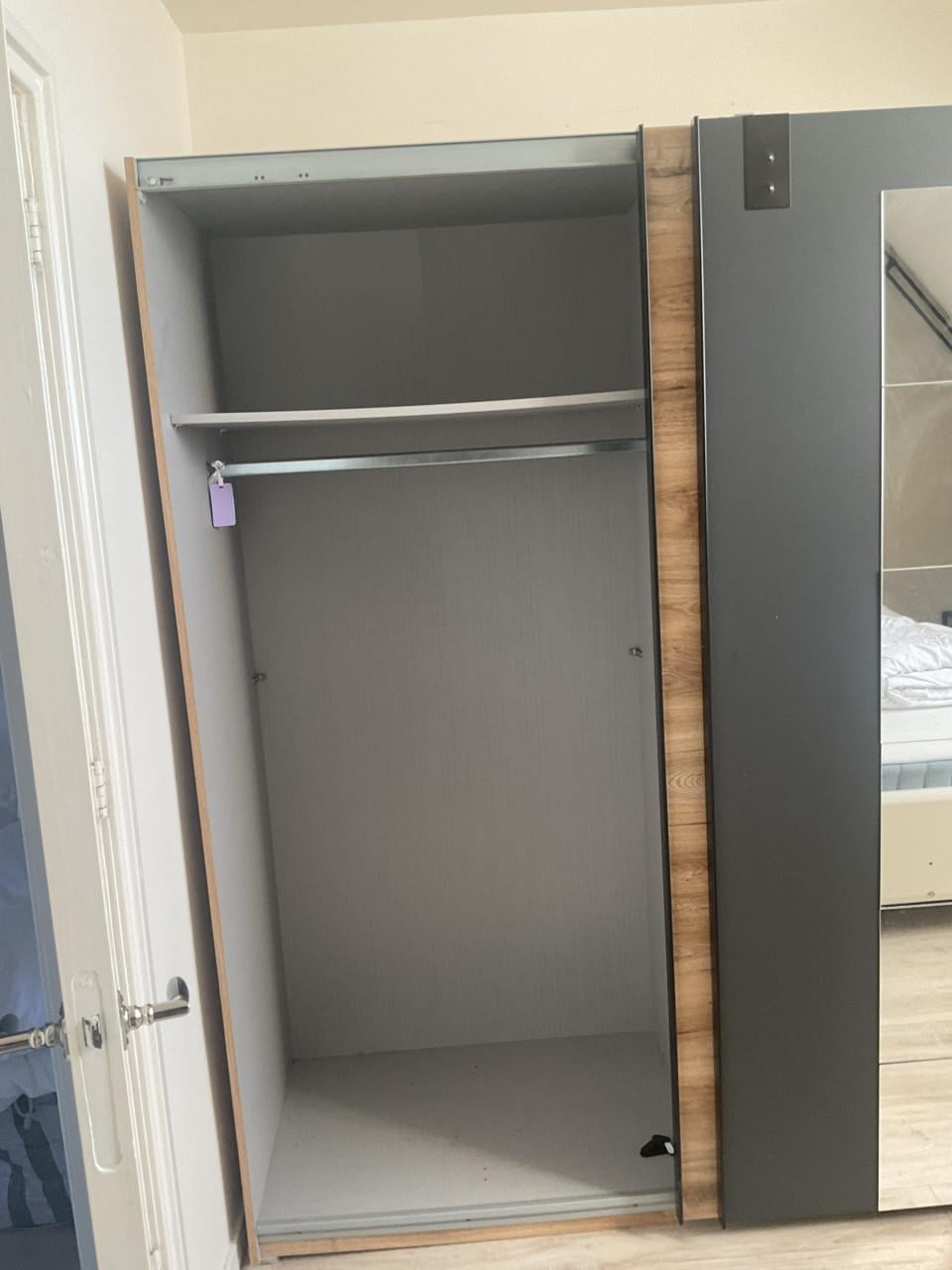 Gartis wand meubel