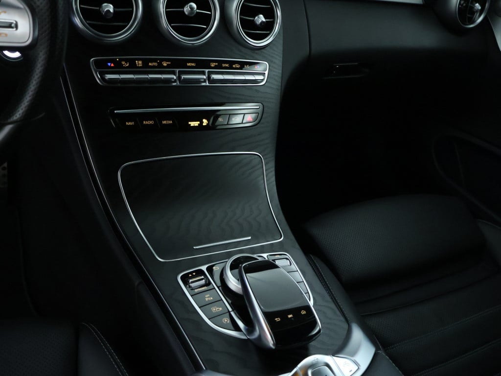 Mercedes-Benz C-Klasse cabrio 300 amg line | lage km | elektrisch verstelba