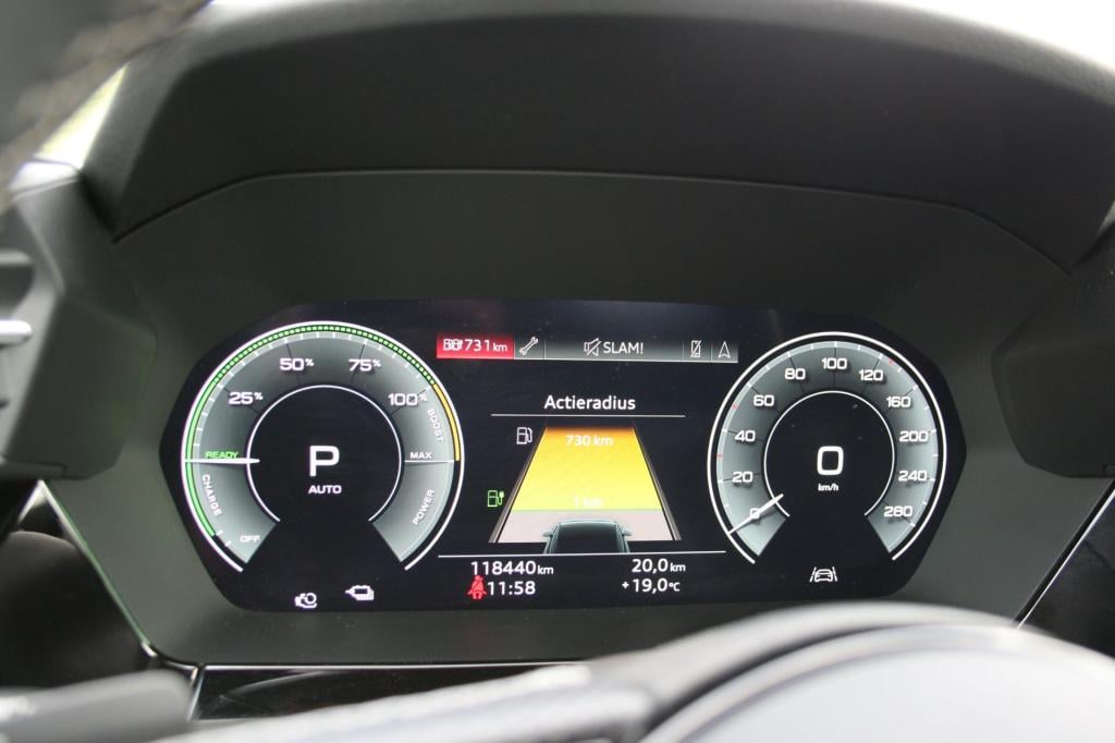 Audi A3 sportback 40 tfsi e s-line / pano / leer / matrix / camera / b&o