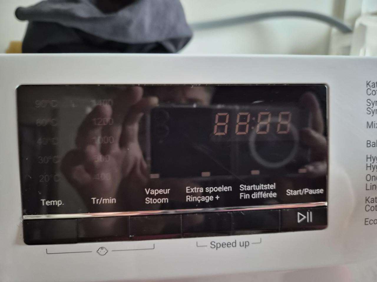 Wasmachine Haier HW70-B14636N met stoomfunctie.Erg stil+weinig ruimte nodig