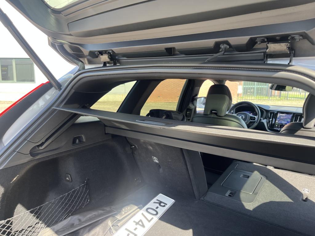 Volvo XC60 2.0 t6 plug-in hybrid awd r-design
