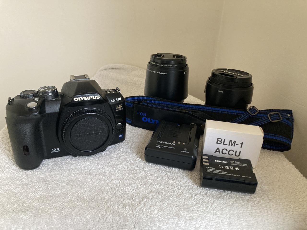 Olympus D-SLR E-510 met objectieven