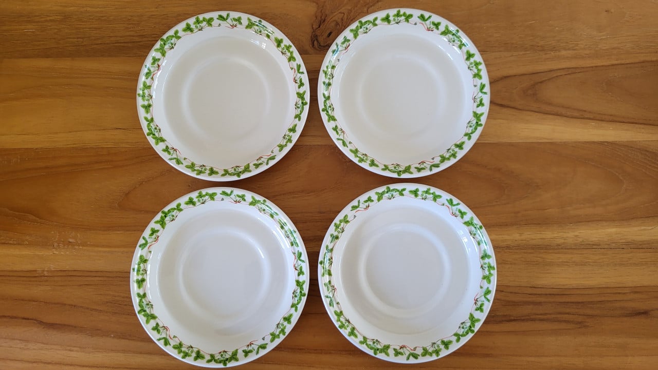 Vintage set Portmeirion  Summer Strawberries (by Angharad Menna 1980)
