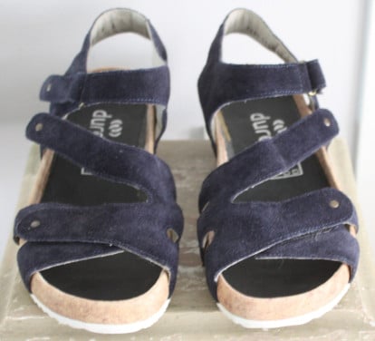 Donkerbauwe sandalen maat 6h
