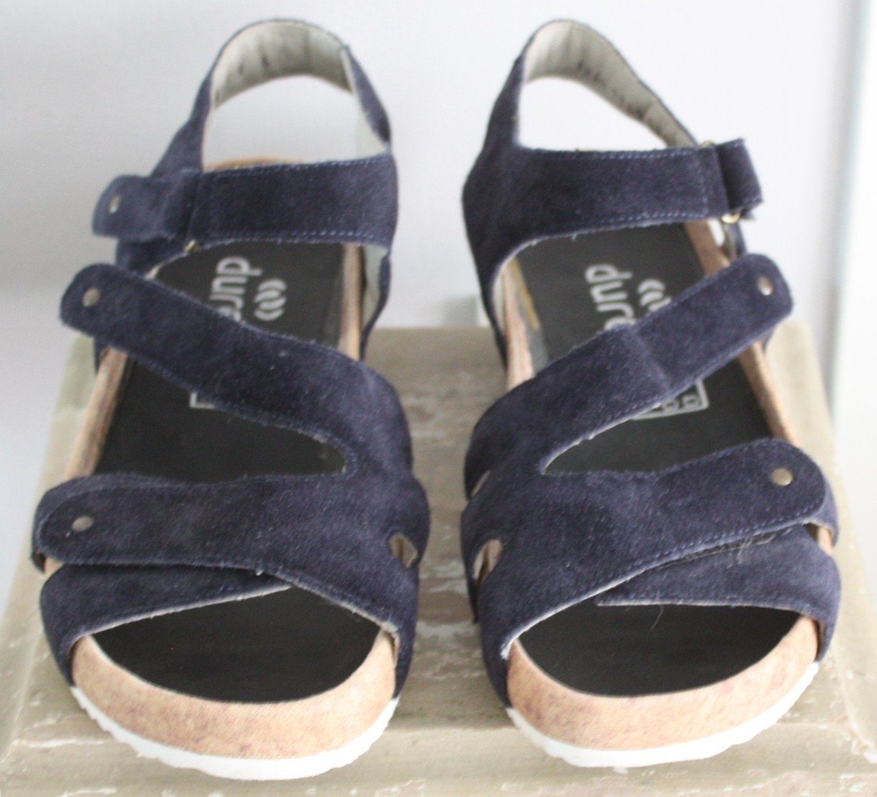 Donkerbauwe sandalen maat 6h