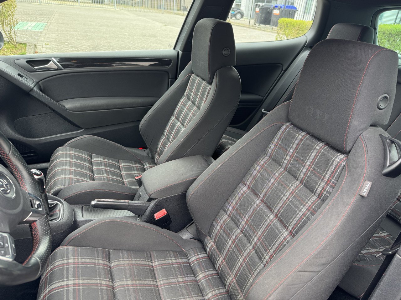 Volkswagen golf GTI 2.0 benzine!