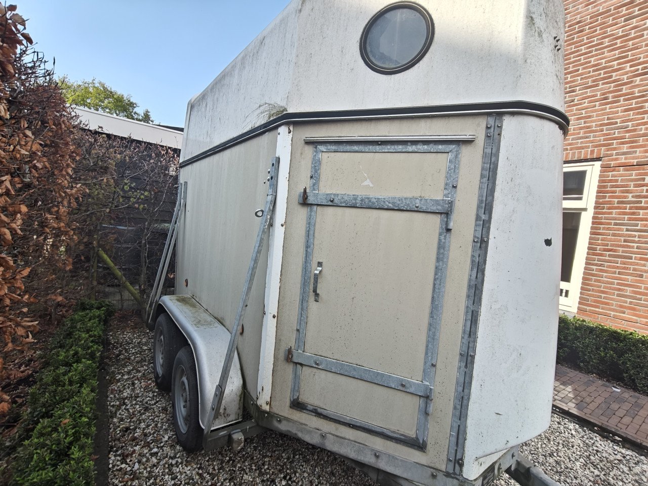 1,5 paards trailer