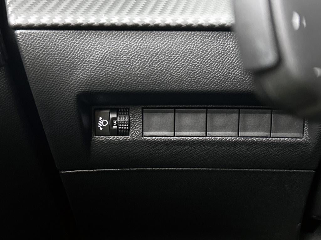 Peugeot 208 1.2 hybrid 110 e-dcs6 allure | rijklaar | camera achter | adapt