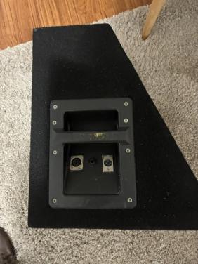 2 luidsprekers / monitoren 6,5 Ohm
