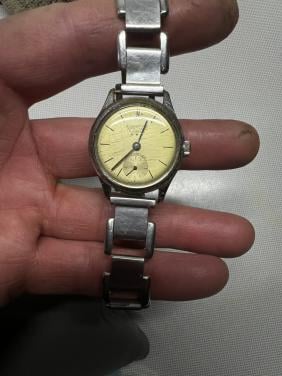 Vintage dames horloge pontiac oopwind uurwerk werkt perfect