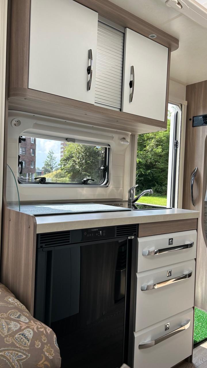 Z.G.A.N. HOBBY Caravan met alle inventaris en toebehoren bj. 2024