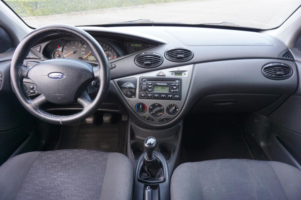 Ford Focus wagon 1.6-16v cool edition airco / elektr. ramen / trekhaak / lm