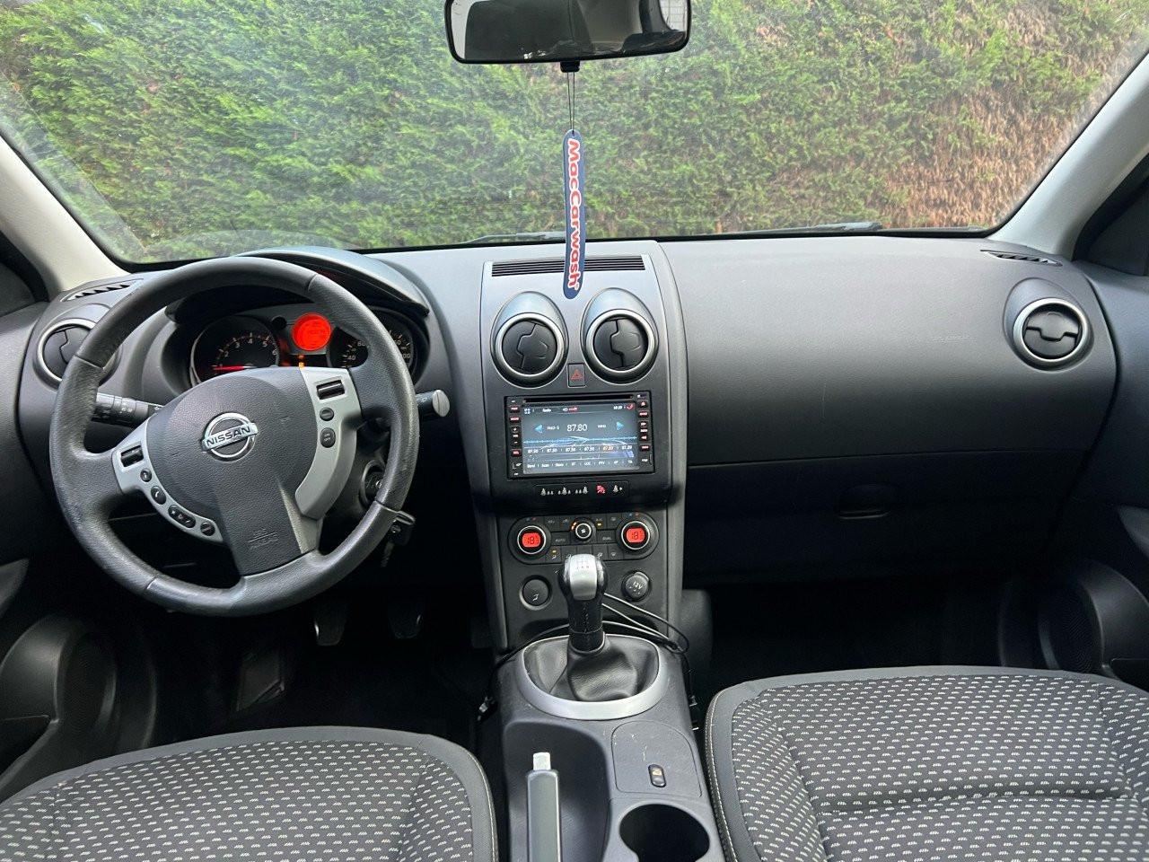 Nissan Qashqai 1.6Acenta Pano/ Trekhaak Jaar apk