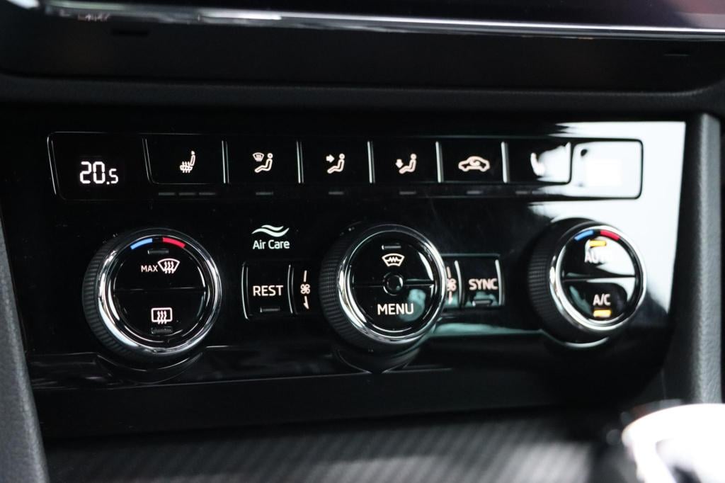 Skoda Superb 2.0 tsi 4x4 sportline business 280pk dsg7