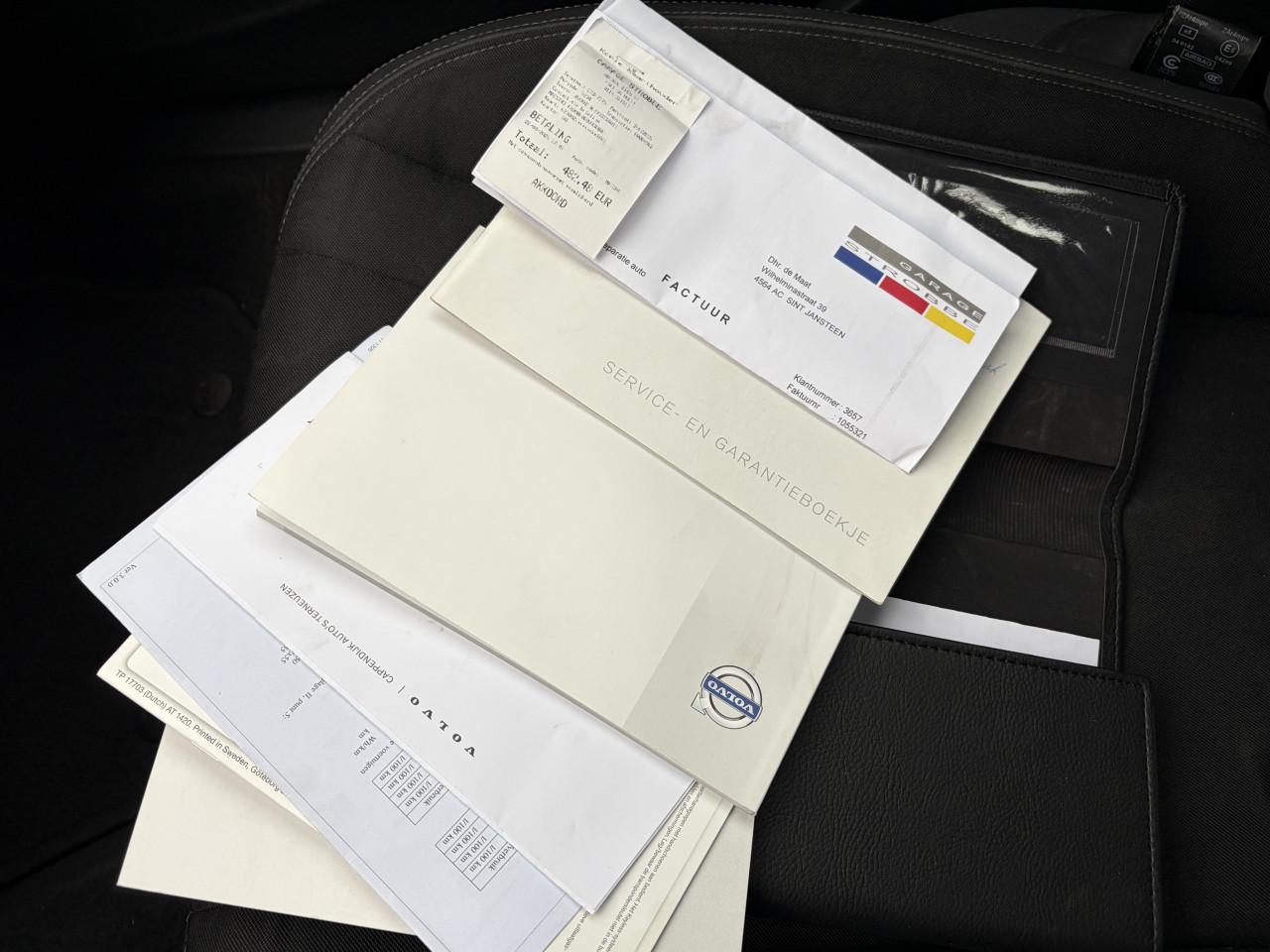 VOLVO V60 1.6 T3 MOMENTUM 2014 AUTOMAAT NAVI PDC AIRCO CT