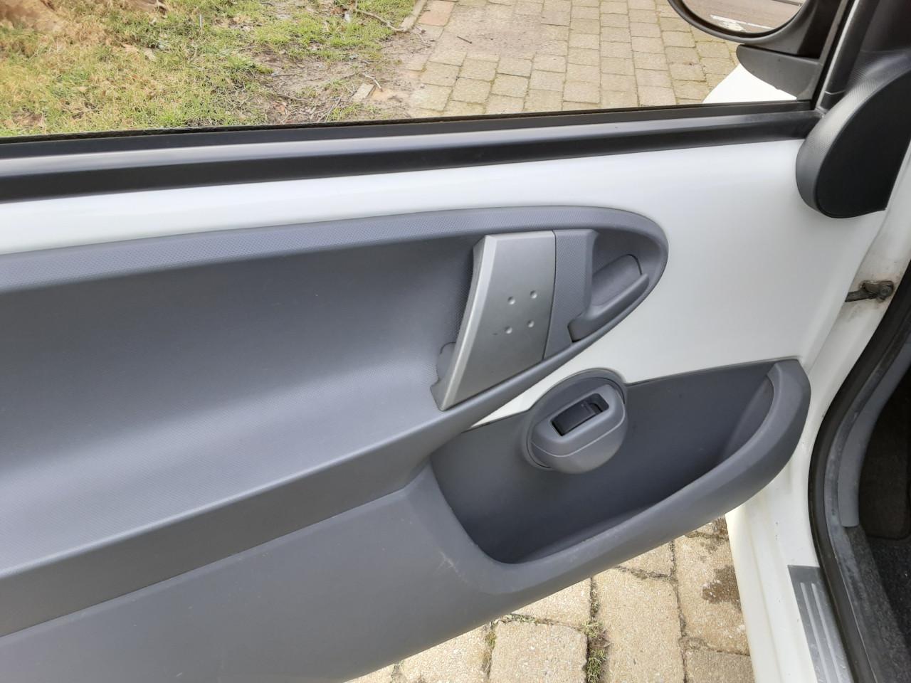 Peugeot 107 1.0-12V Millesim 200