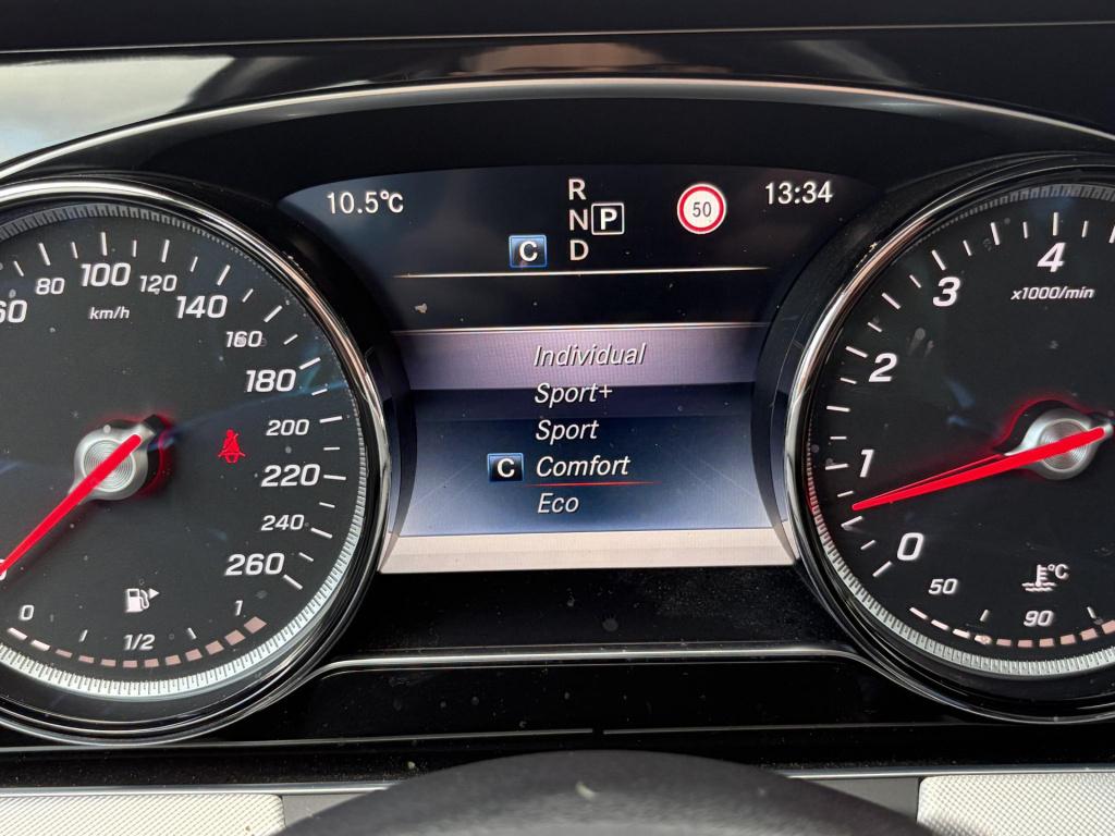 Mercedes-Benz E-Klasse coupé 200 business nl-auto!