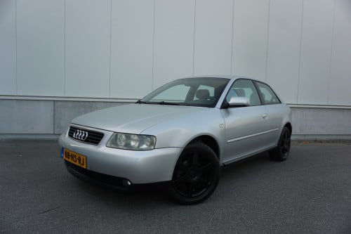 Audi A3 1.6 Attraction - AUTOMAAT / Climate / Elektr. ramen / NAP