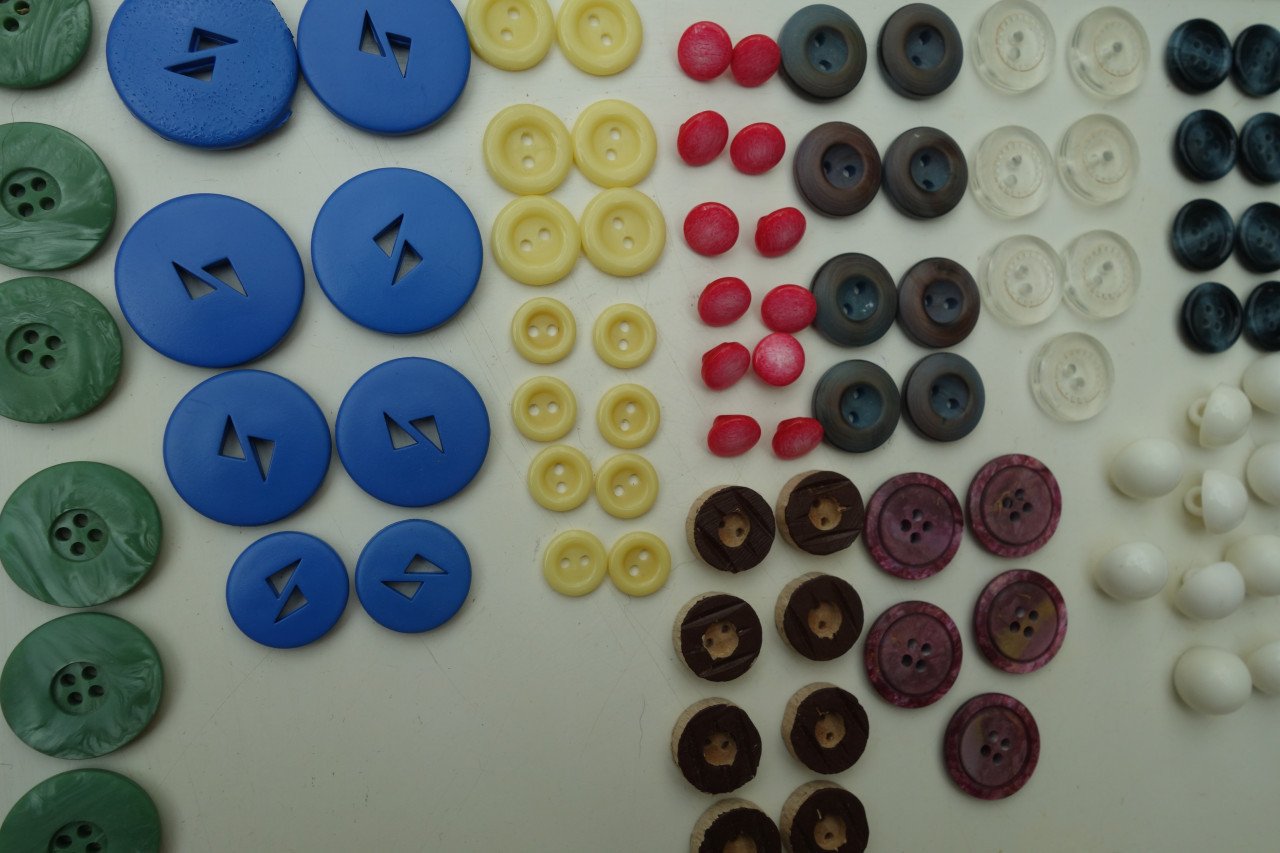 Uniek assortiment van 107 vintage knopen
