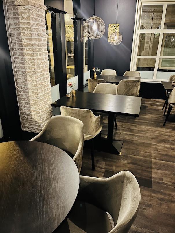 Horeca - restaurant 2x tafels (4-persoons)