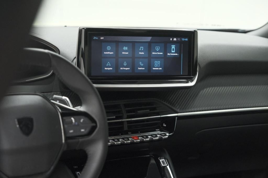 Peugeot 2008 puretech 130 eat8 allure | 360 camera | dodehoekdetectie | app
