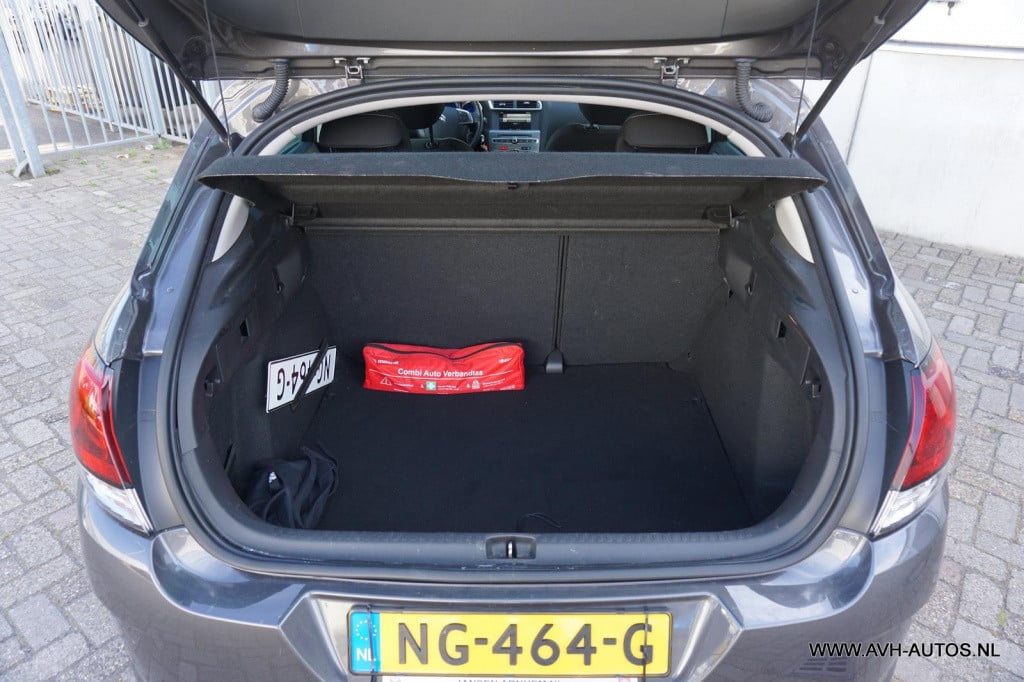 Citroen C4 1.2 puretech feel collection automaat