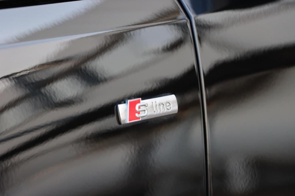 Audi A4 avant 40 tfsi s edition 190pk s tronic