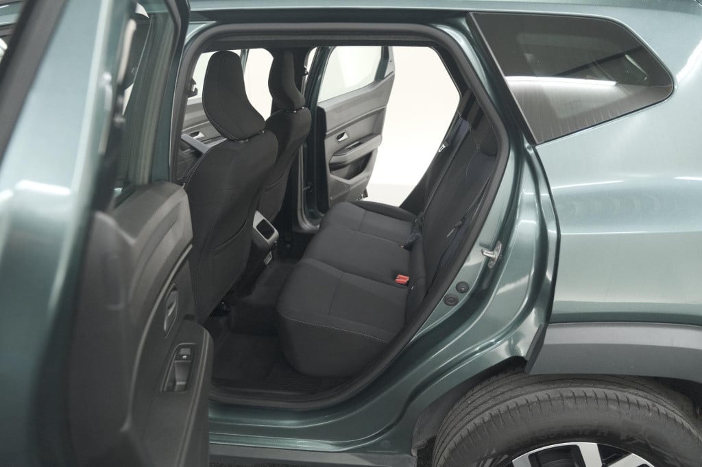 Dacia Duster mild hybrid 130 expression | camera | stoelverwarming | apple 