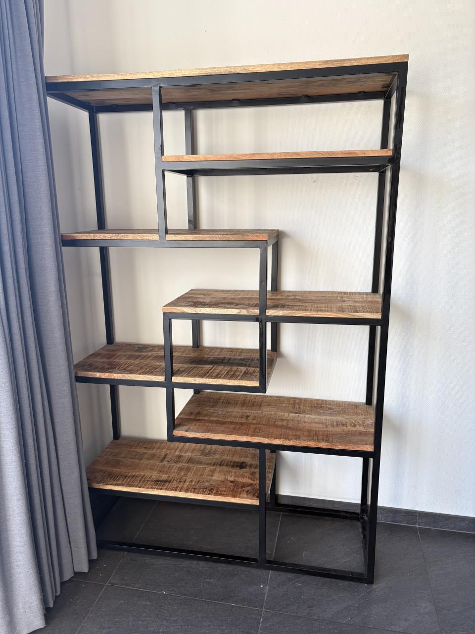 Industrieele open kast