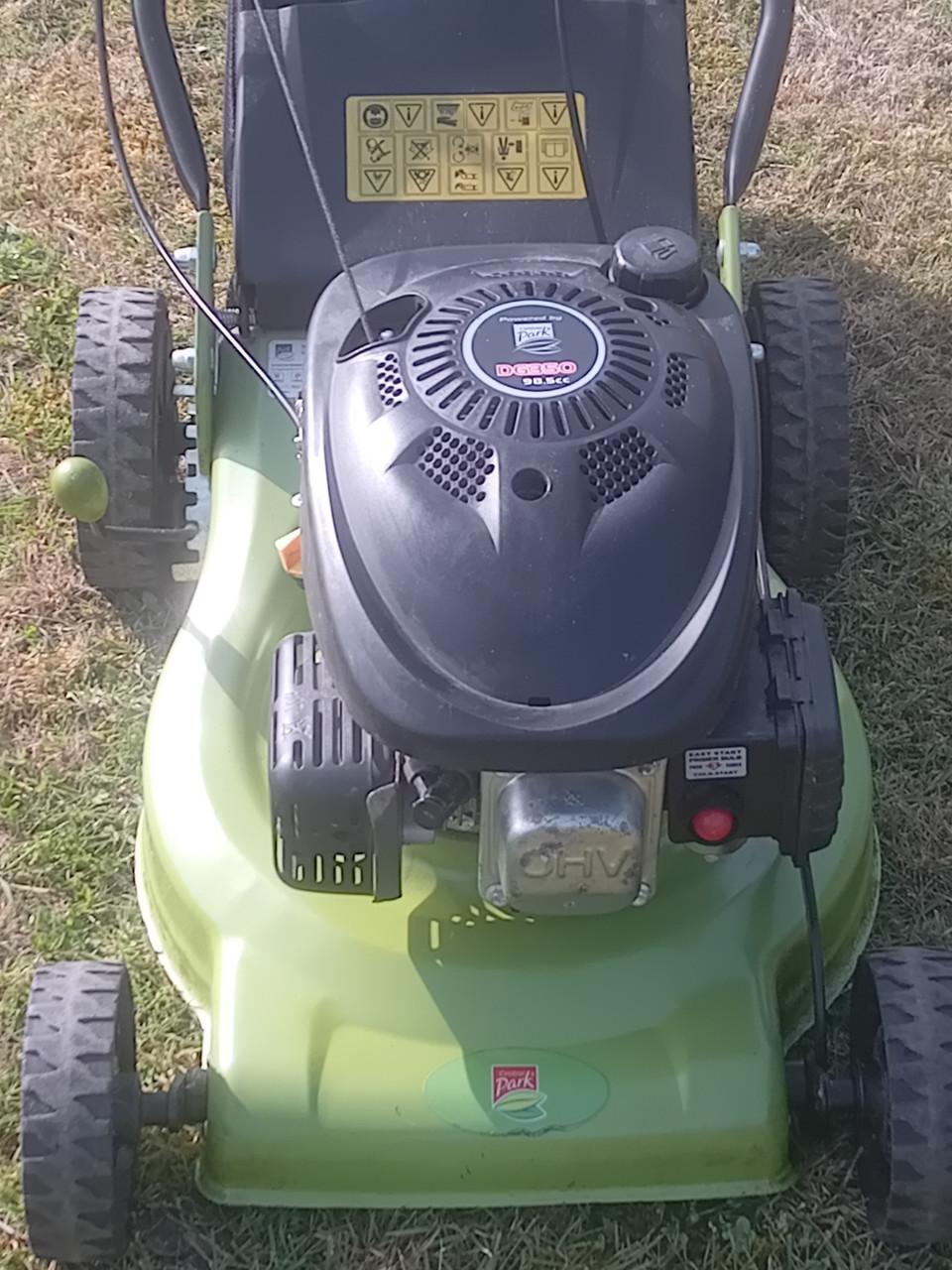 Zelfrijdende Motorgrasmaaier 42 cm