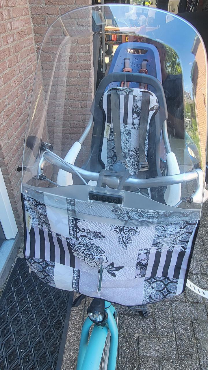 Qibbel voorzitje/ fiets stoeltje incl. windscherm