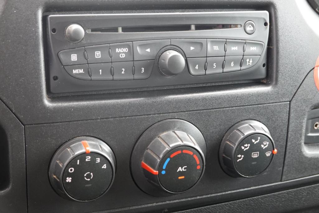 Renault Master t28 2.3 dci l1h1