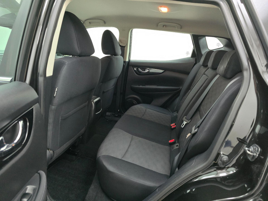 Nissan Qashqai occasion automaat | met trekhaak en parkeercamera | tweedeha