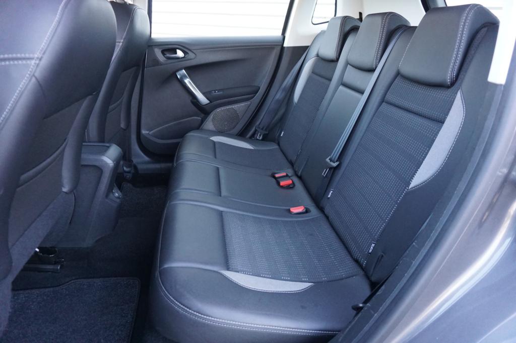 Peugeot 2008 1.2 vti allure climate / navi / cruise / parkeers. / elektr. r