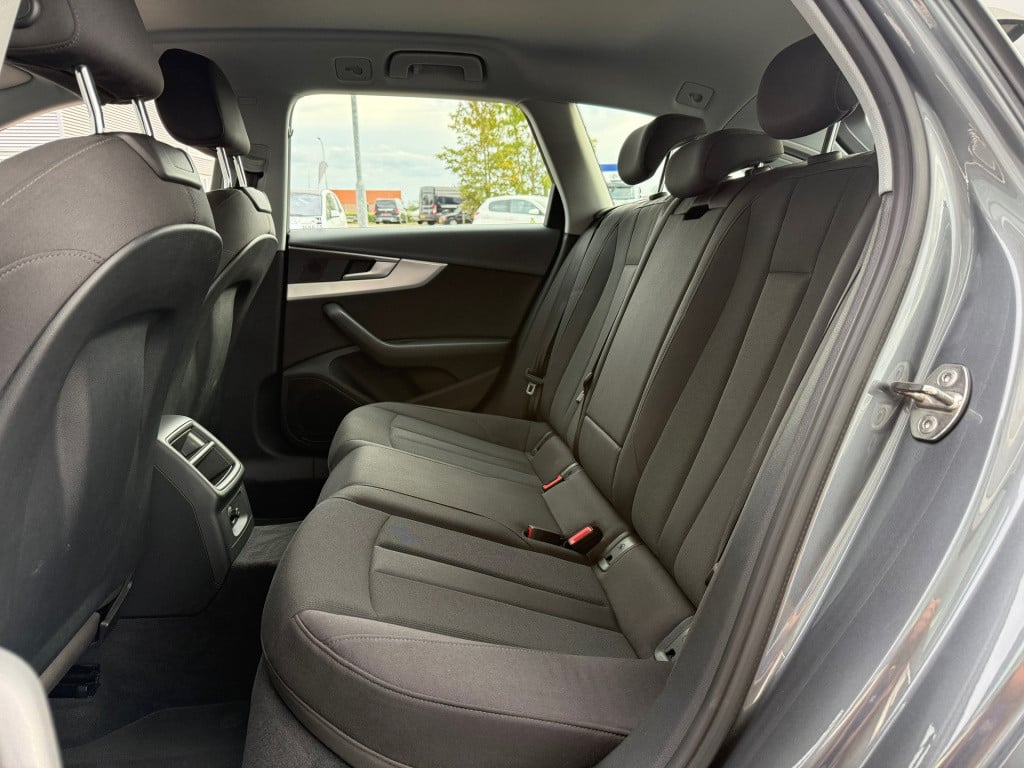 Audi A4 avant 40 tfsi design pro line plus