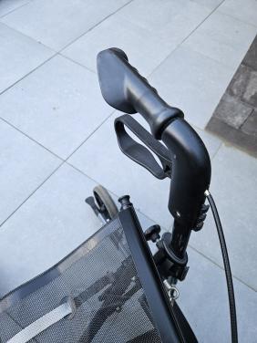 Zeer nette donkergrijze topro troja rollator lichtgewicht