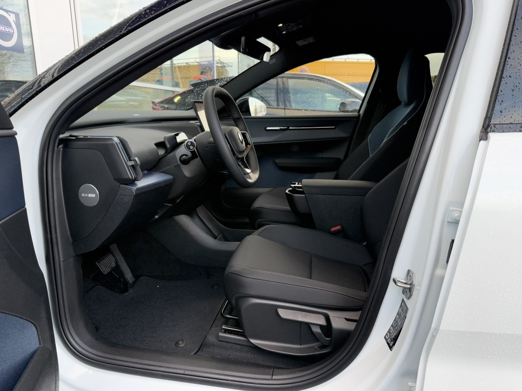 Volvo Ex30 nieuwprijs € 47.790 | extended range plus