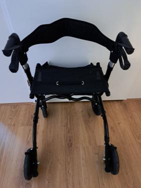 Rollator lichtgewicht en opvouwbaar - zitfunctie - voor BINNEN EN BUITEN.